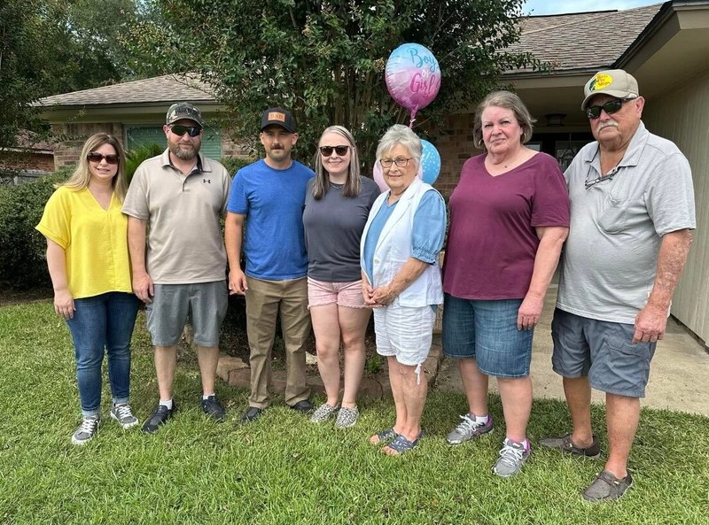 Thomas Nicholas Wills - Photo 2