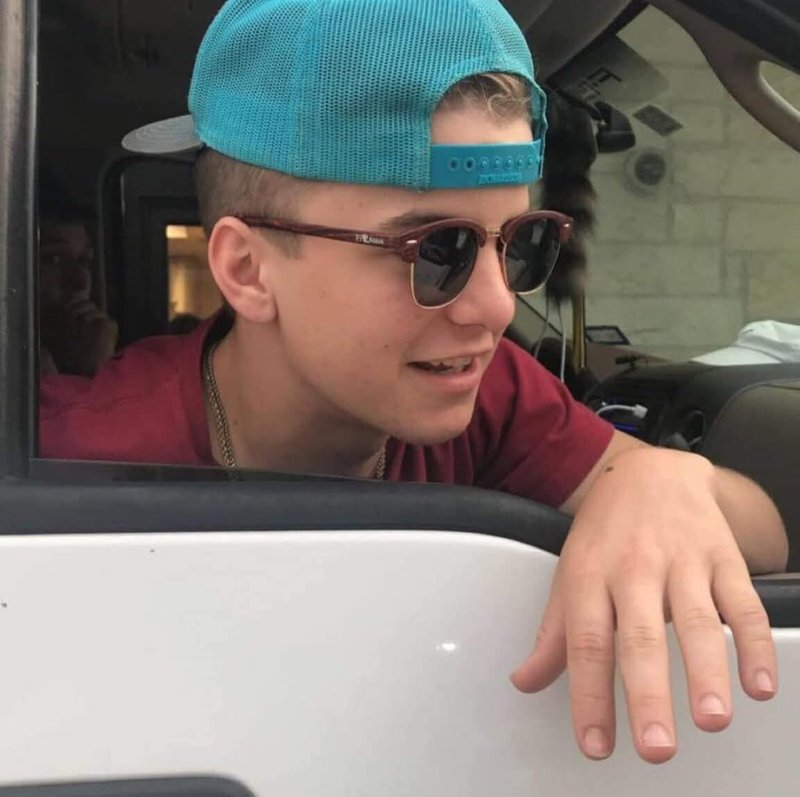 Voile Joseph Willis, Sr. - Photo 3