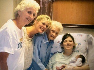 Juanita L. Benoit - Photo 5