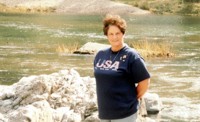 Lois Hairston Schwarz - Photo 2