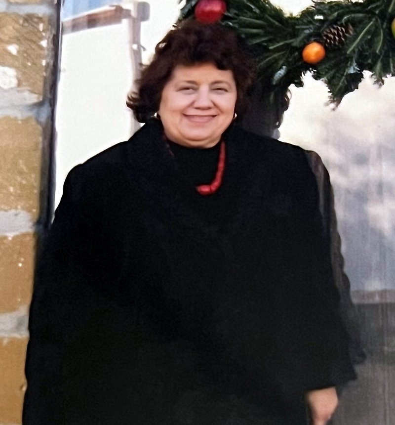 Angelica "Angel" Hernandez - Photo 2