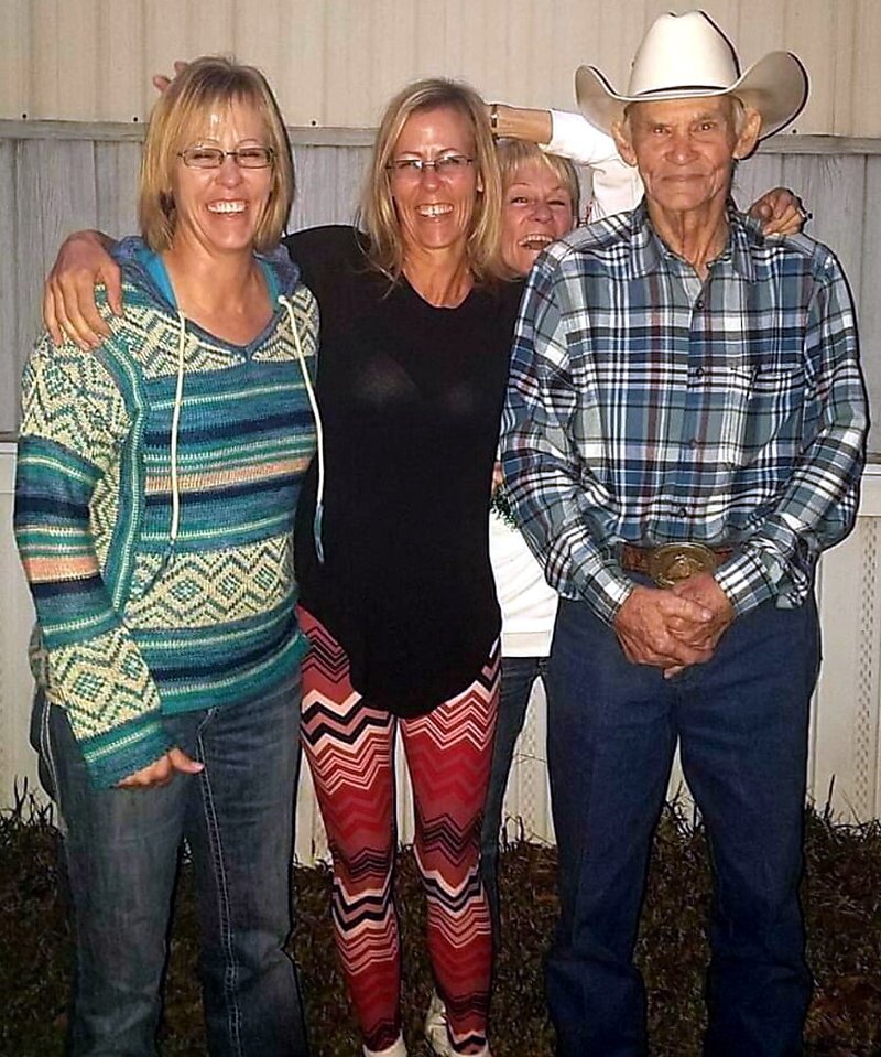 Linda Gayle Hebert - Photo 7