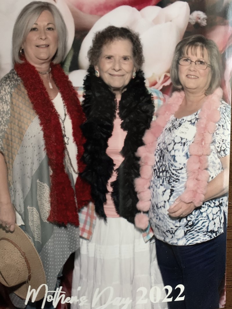 Mary E. Jarrett - Photo 7