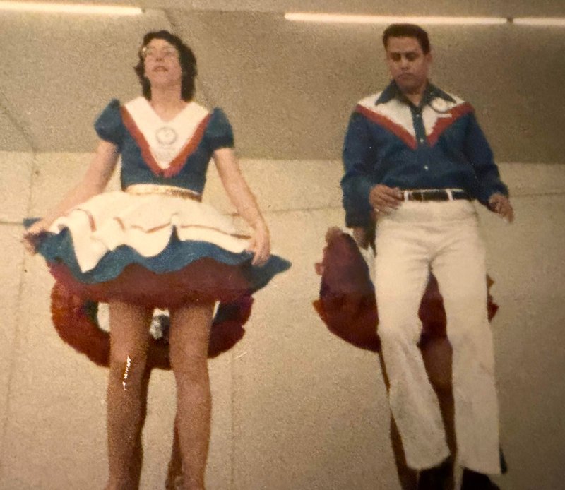 Robert "Bobby" Hanks - Photo 4