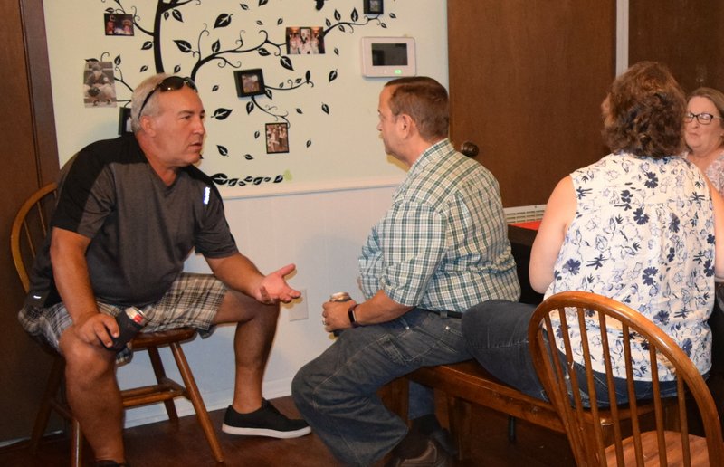 Robert "Bobby" Hanks - Photo 7