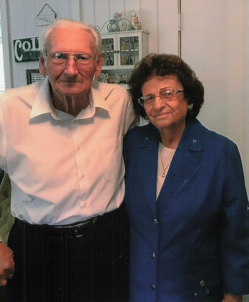 Elizabeth Terracina Collins - Photo 7