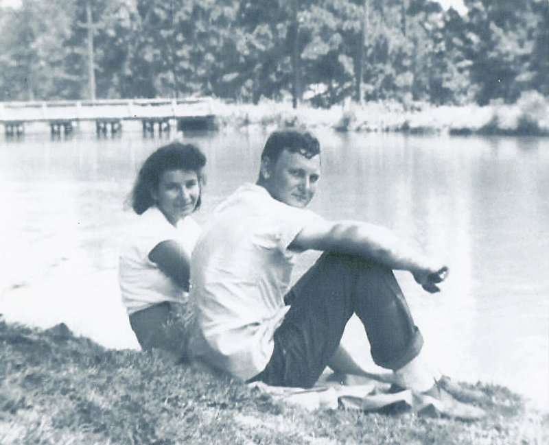 Elizabeth Terracina Collins - Photo 11