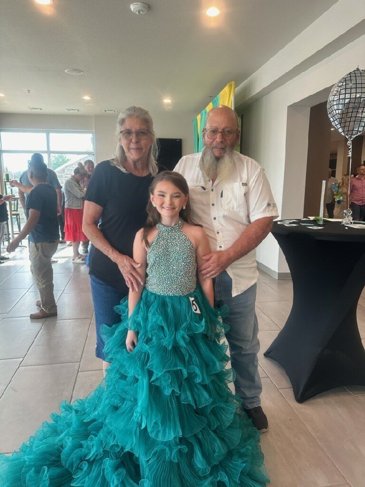 Michael E. Ledford - Photo 8