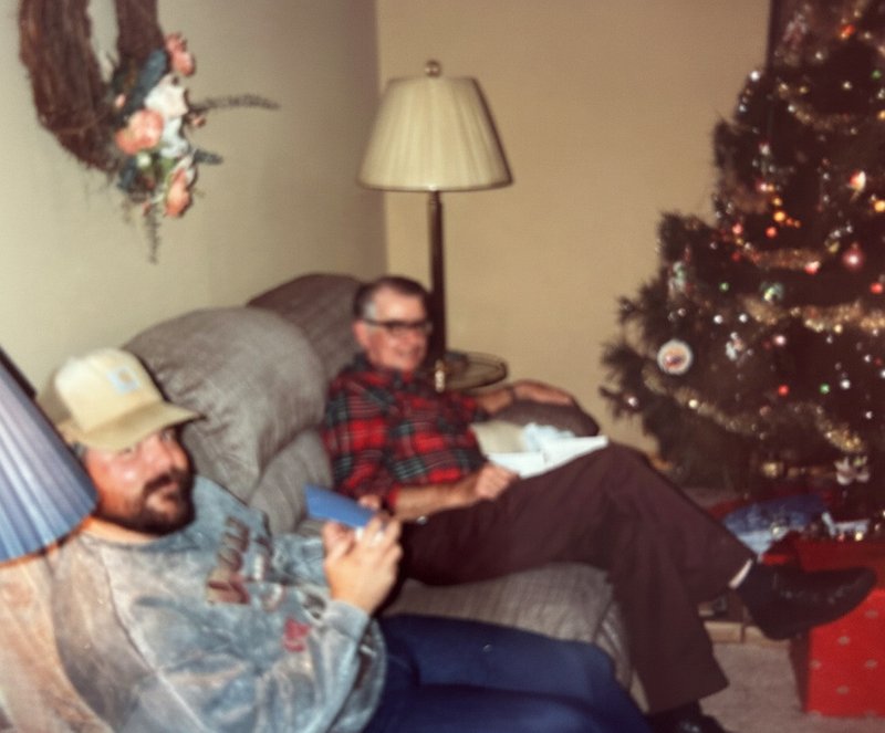 Hulet "Hugh" Holcombe - Photo 6