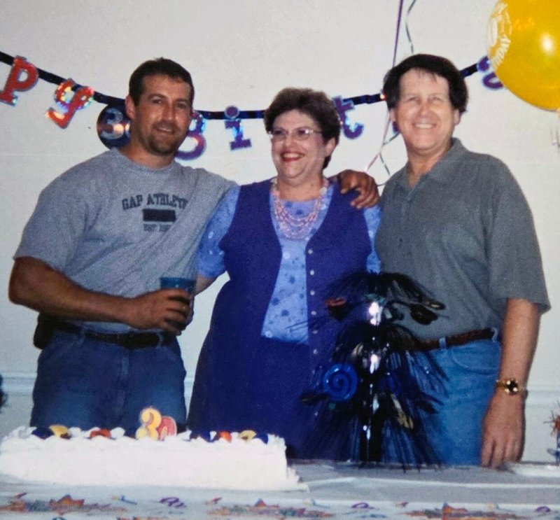 Donald Wayne Mackenroth - Photo 3