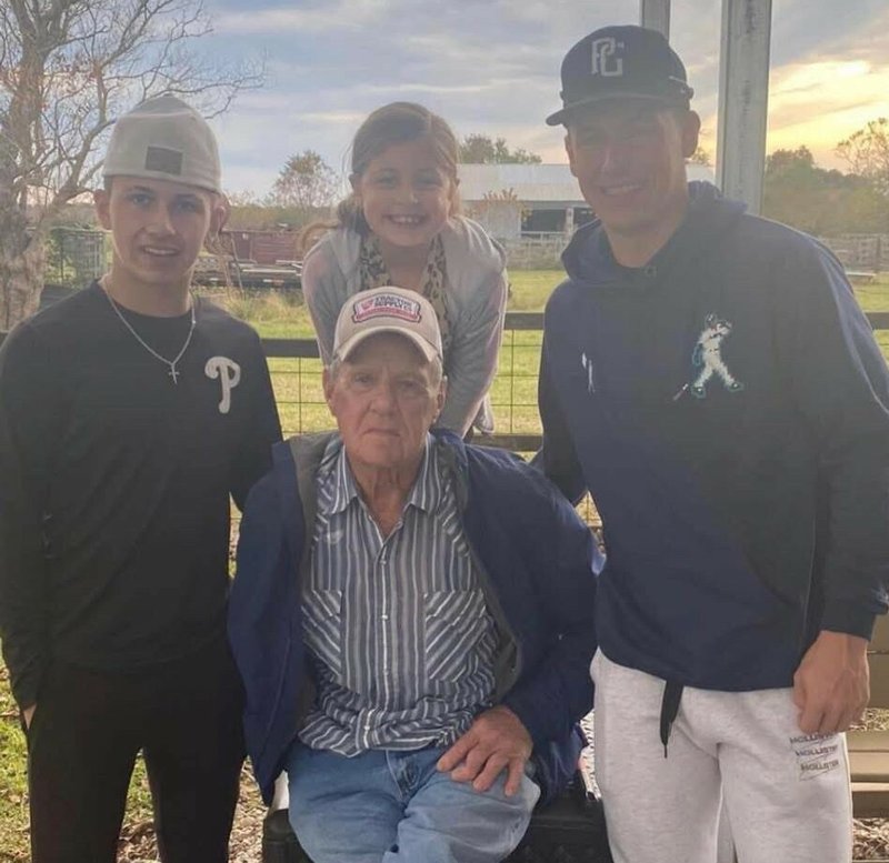 Neubern J. Benoit - Photo 7