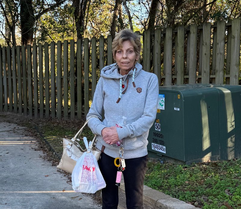 Sandra Lee Lawhon - Photo 10