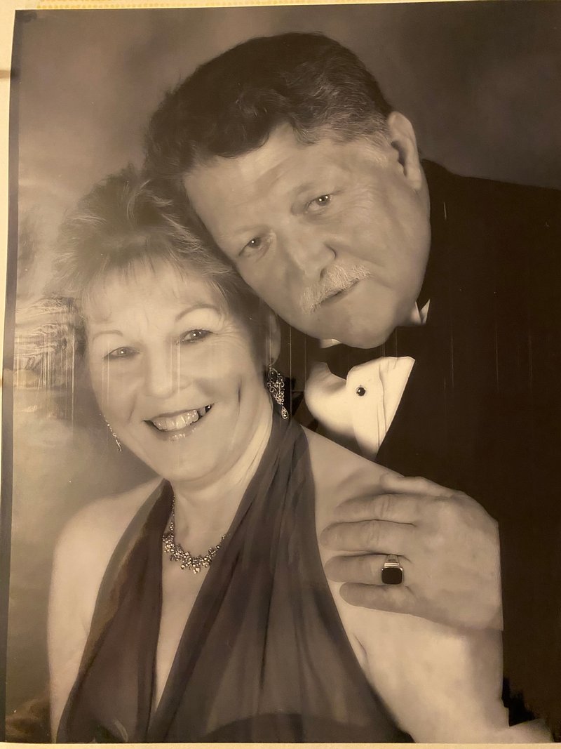 Sharon Lynn Rode Schleiffer - Photo 2