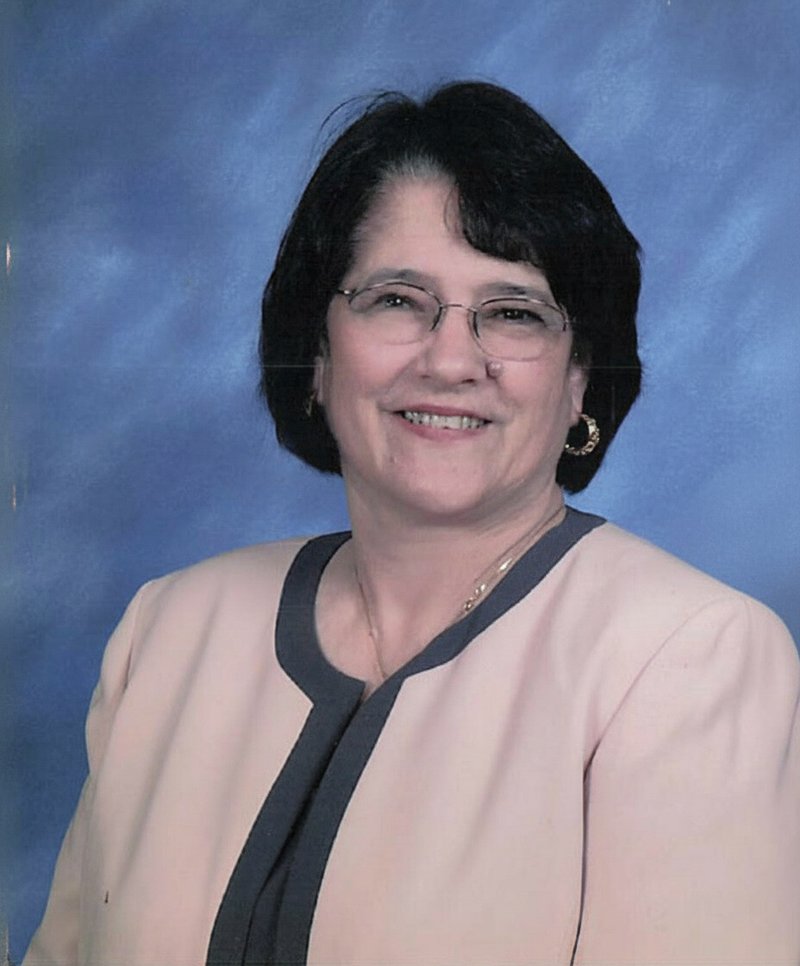 Cathy Hardin - Photo 2