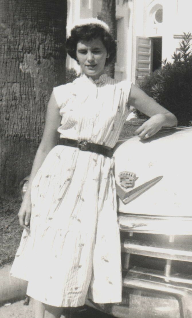 Lois Ann Veillon - Photo 8