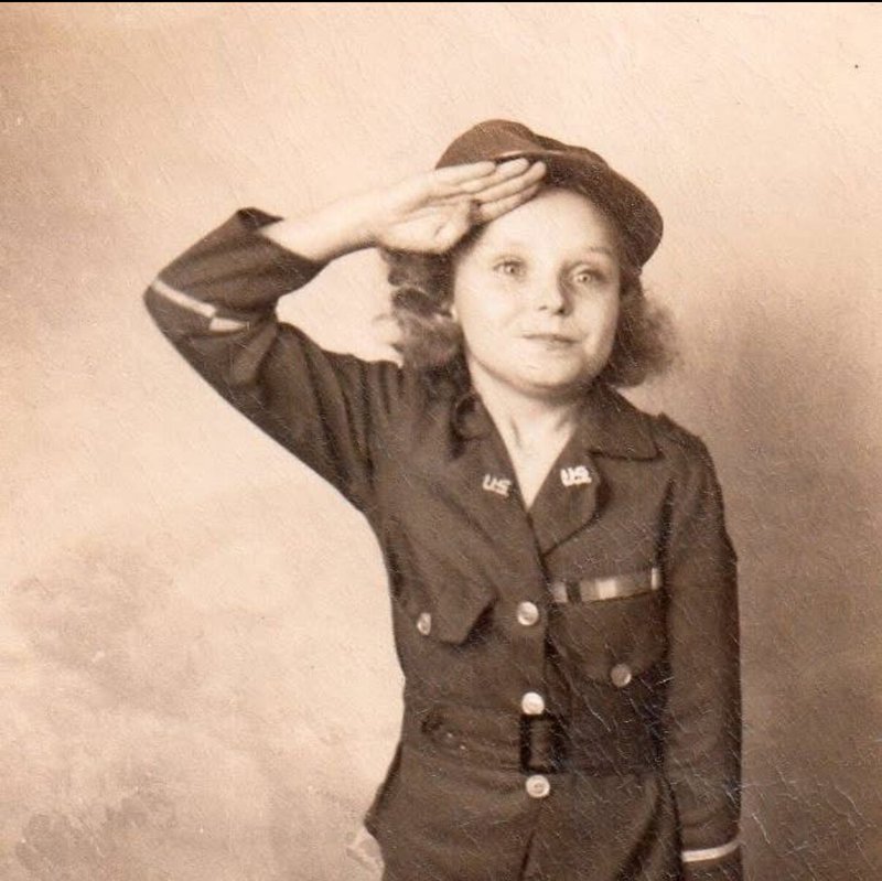 Lucy Lee Moore - Photo 3