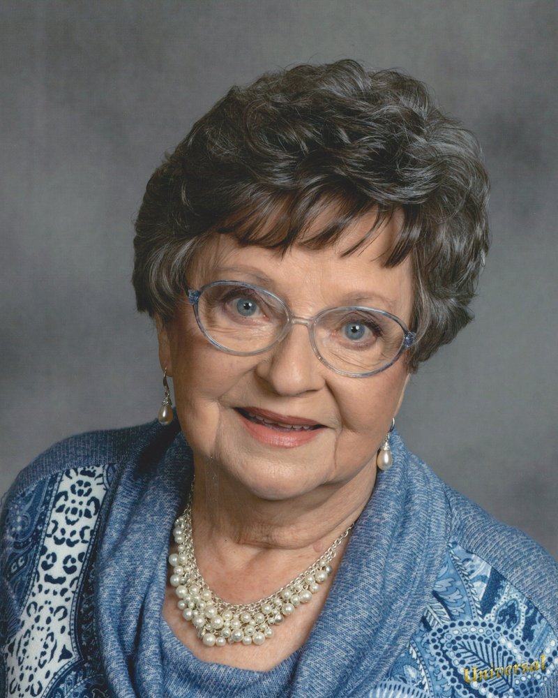 Lucy Lee Moore - Photo 2