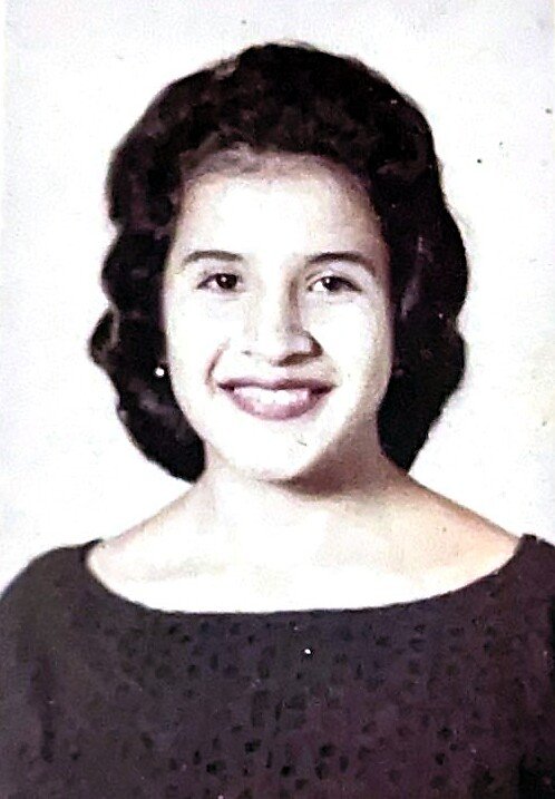 Linda A. Lopez - Photo 3