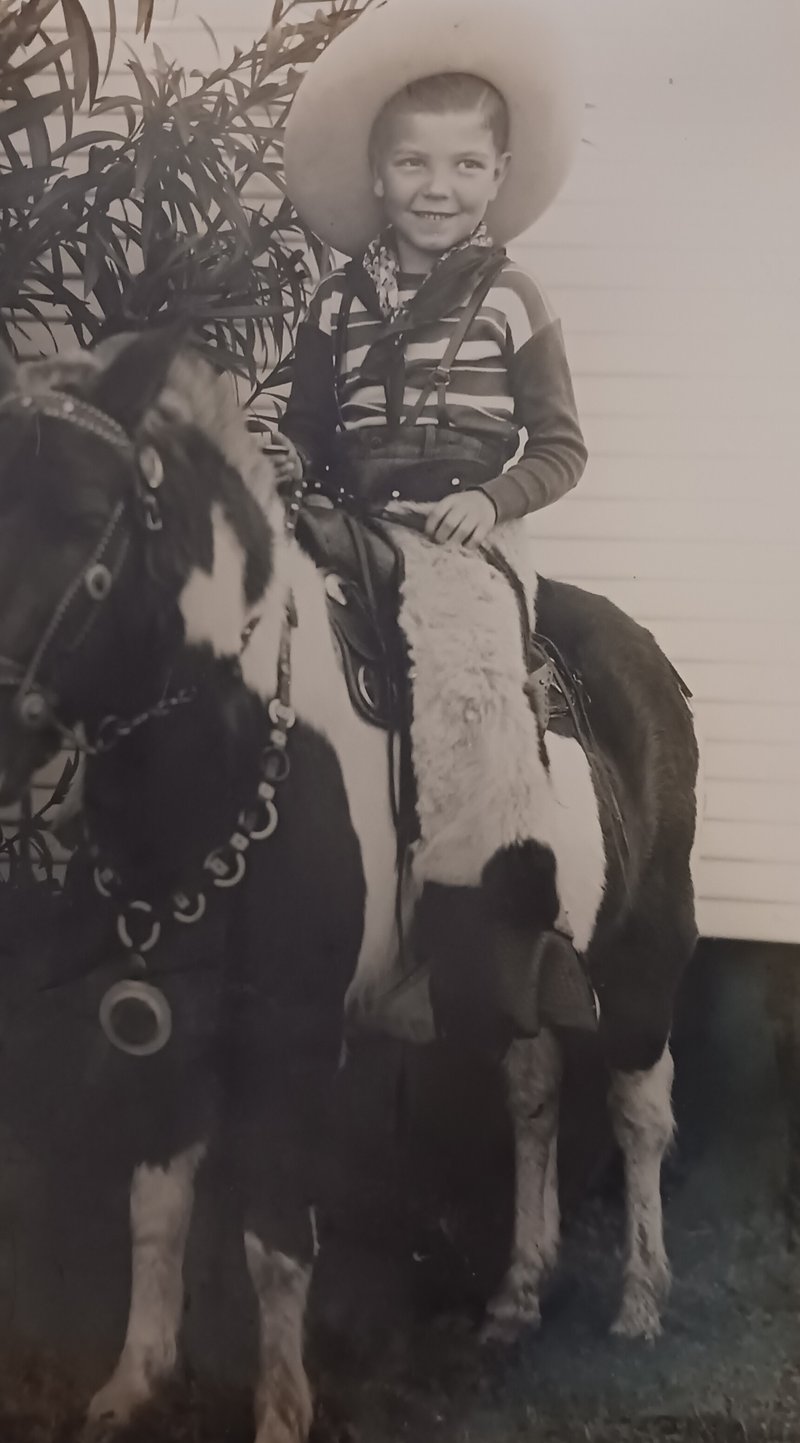 James Riley Borel - Photo 9