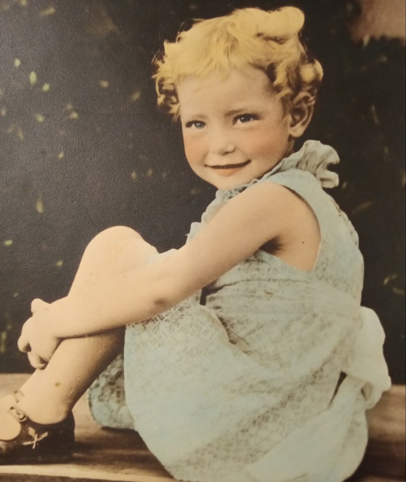 Barbara L. Seeger - Photo 3