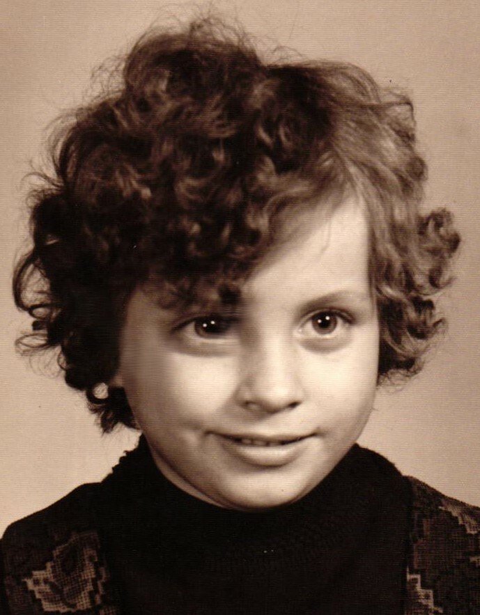 Helen Elaine Theriot - Photo 4