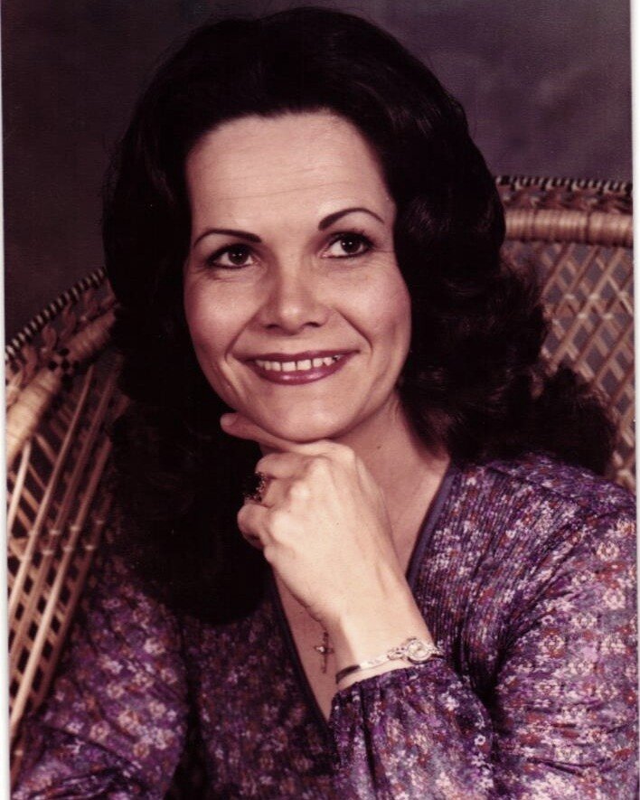 Bertha Lee Savant - Photo 2