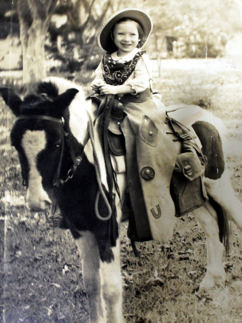 Margaret Todd Fails - Photo 4