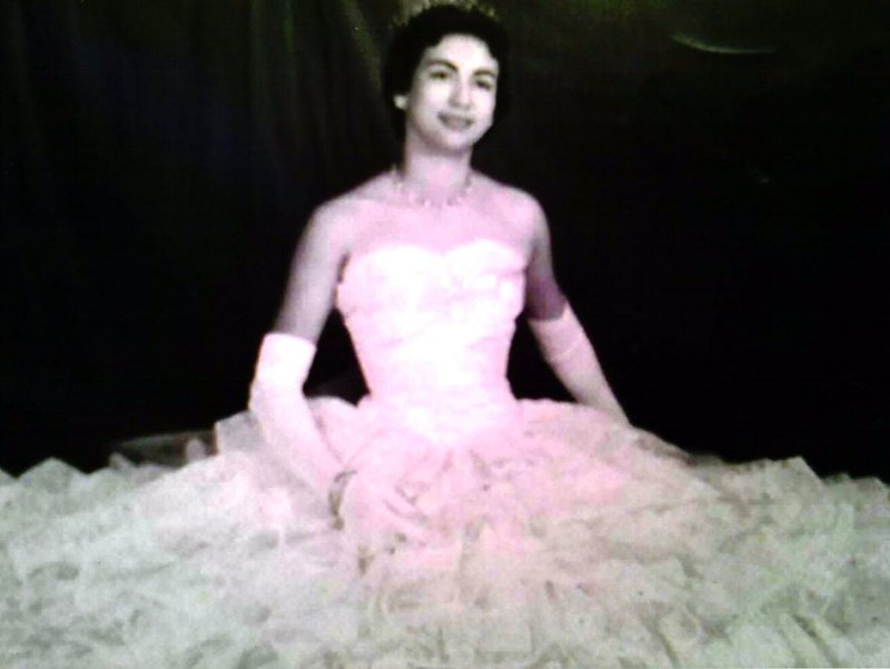 Elvira Estrello Jones - Photo 6