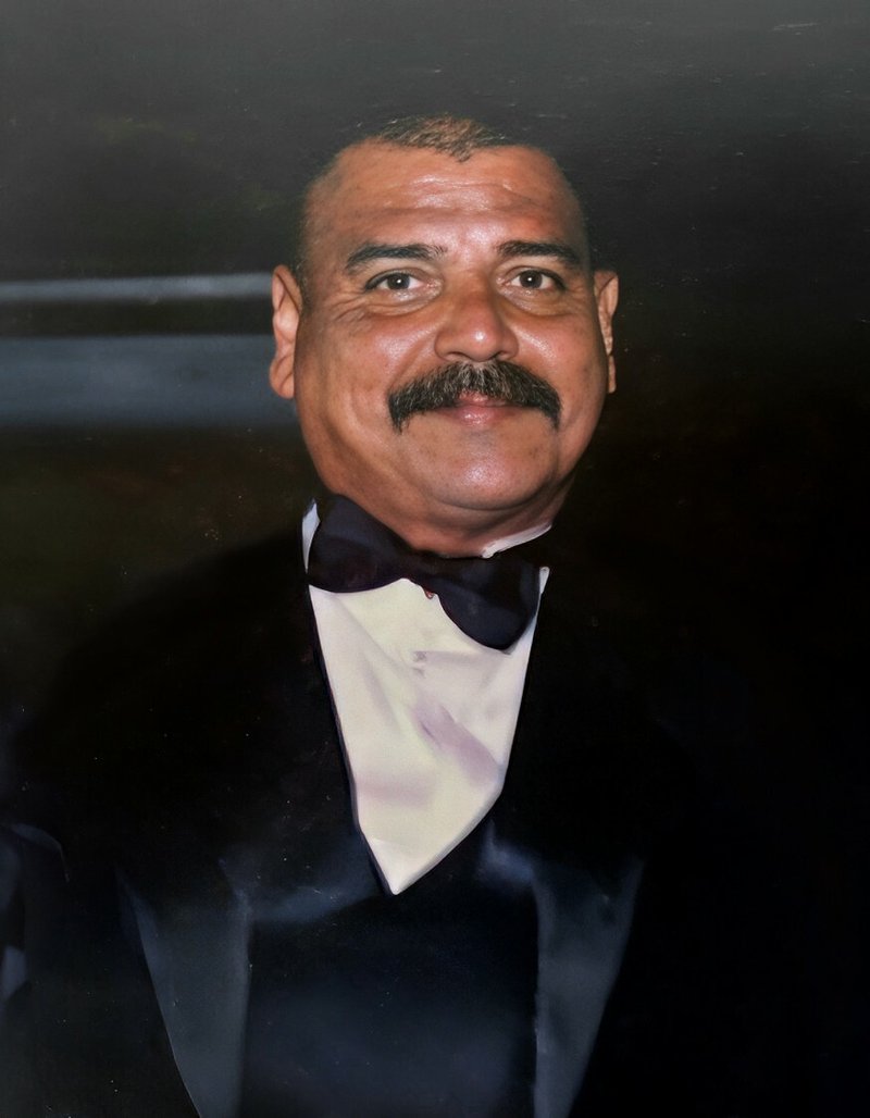 Mario Martinez - Photo 2