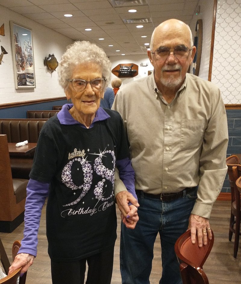 Nora Lee Weeks - Photo 7