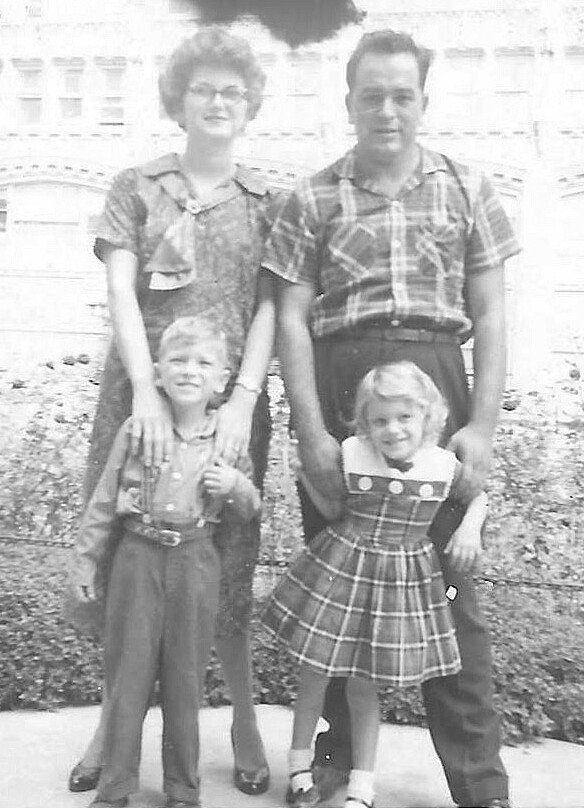 Joan Castillo - Photo 10