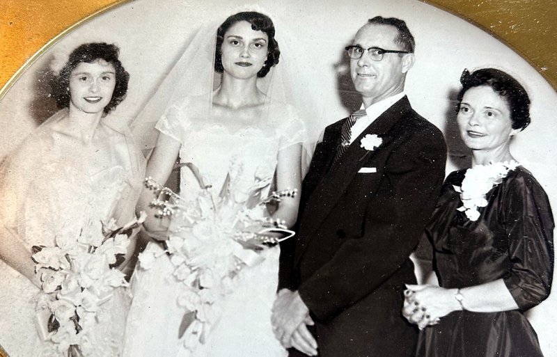 Lou Anne Simmons - Photo 3