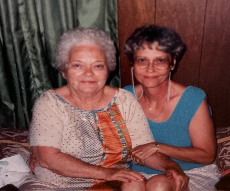 Lou Anne Simmons - Photo 6