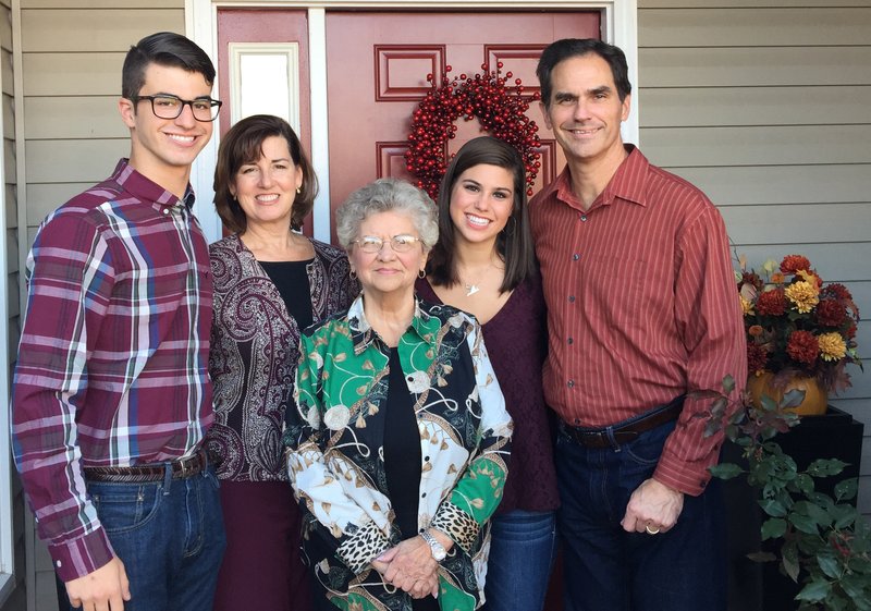 Claire Brownlee Barras - Photo 2