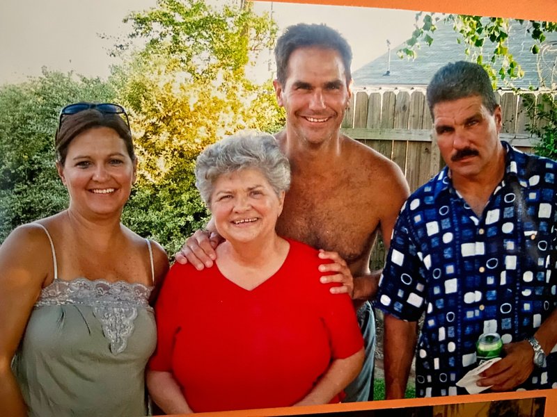 Claire Brownlee Barras - Photo 3