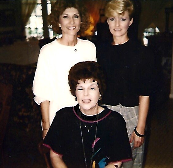 Debbie Kay  Hutchins - Photo 9