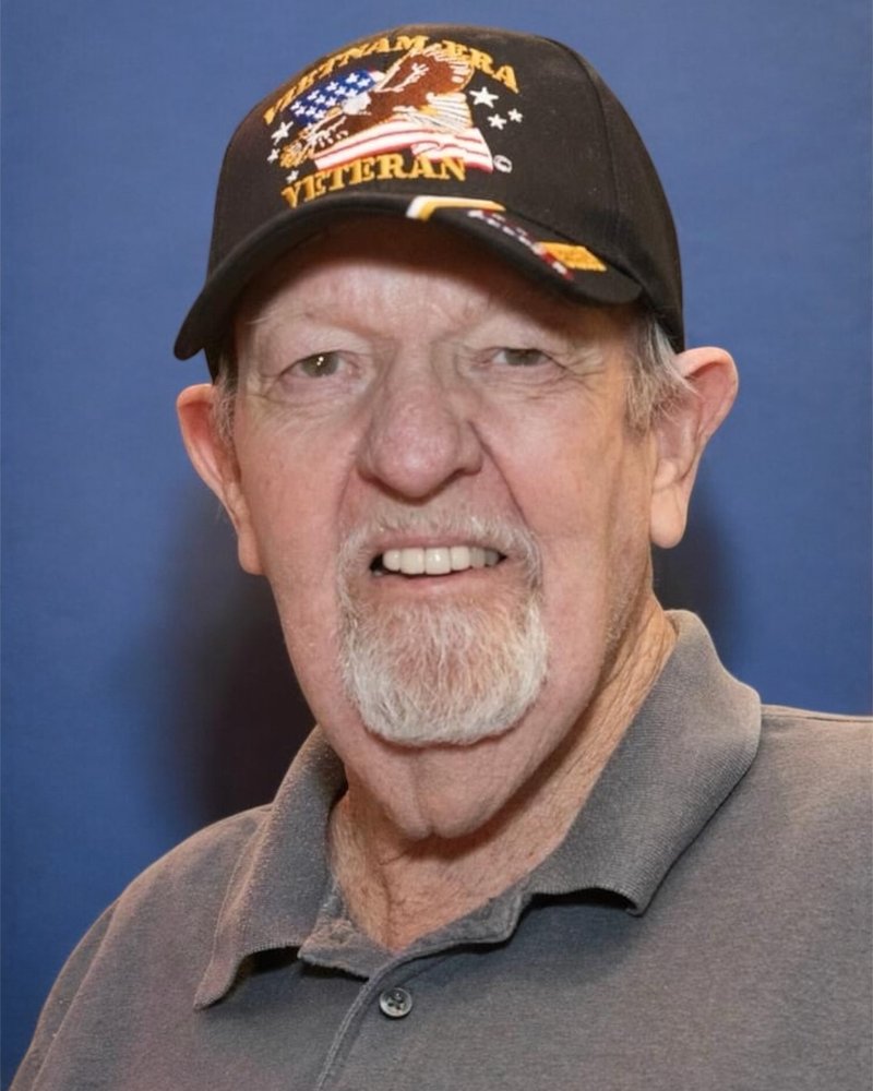 Michael "Mike" Lawrence Moreau - Photo 10