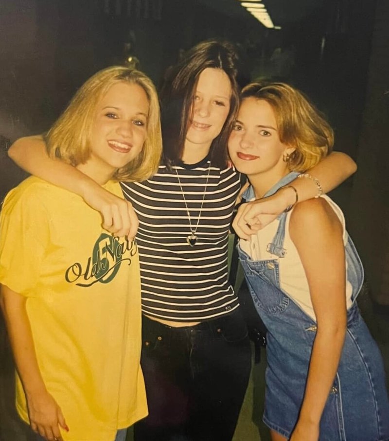 Lauren Shea Perry - Photo 3