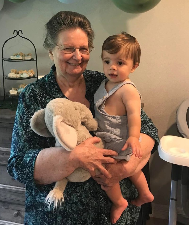 Melissa "Mitzi" Smith - Photo 2