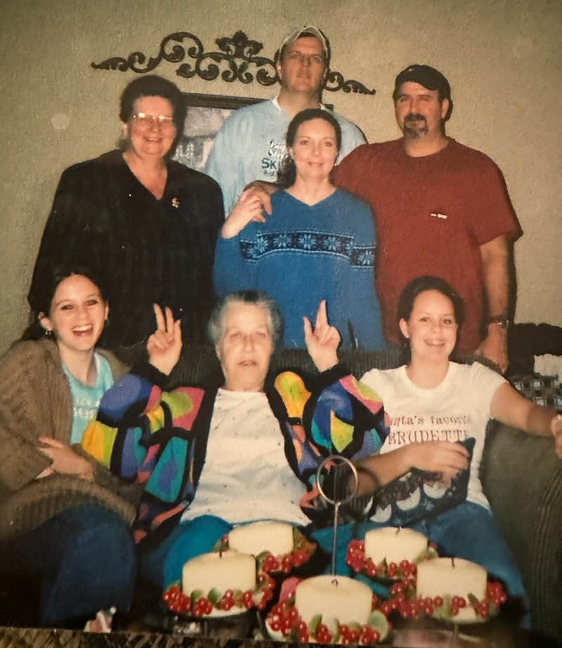 Melissa "Mitzi" Smith - Photo 4