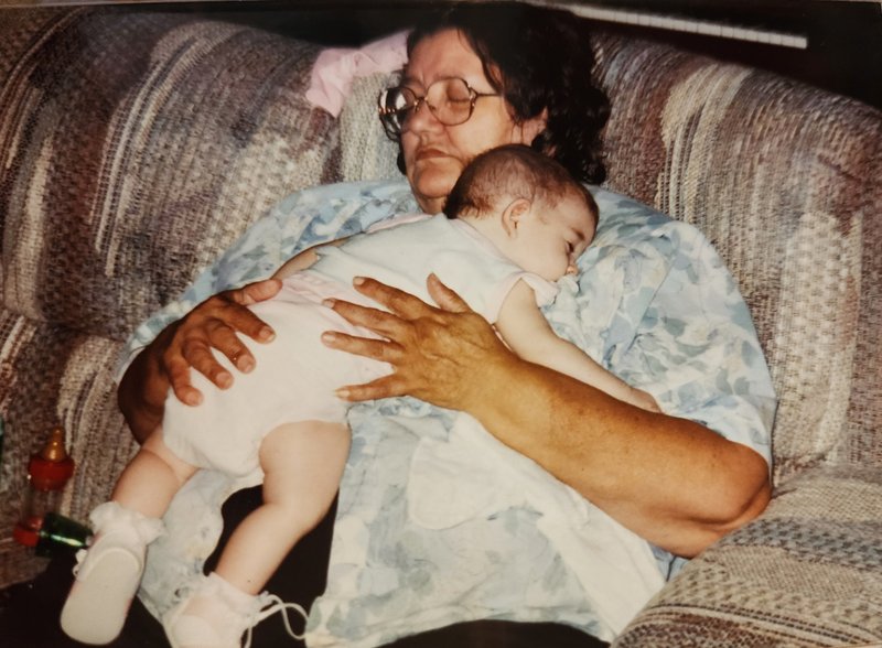 Elizabeth Joyce Hanks - Photo 11