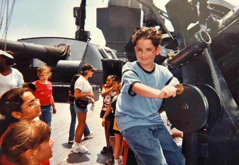 Alec Christian Theriot - Photo 2