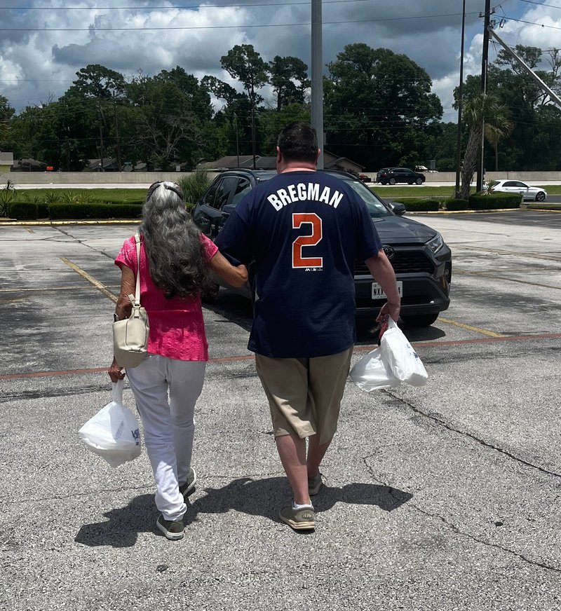 Yolanda "Yoli" Moya Reid - Photo 5