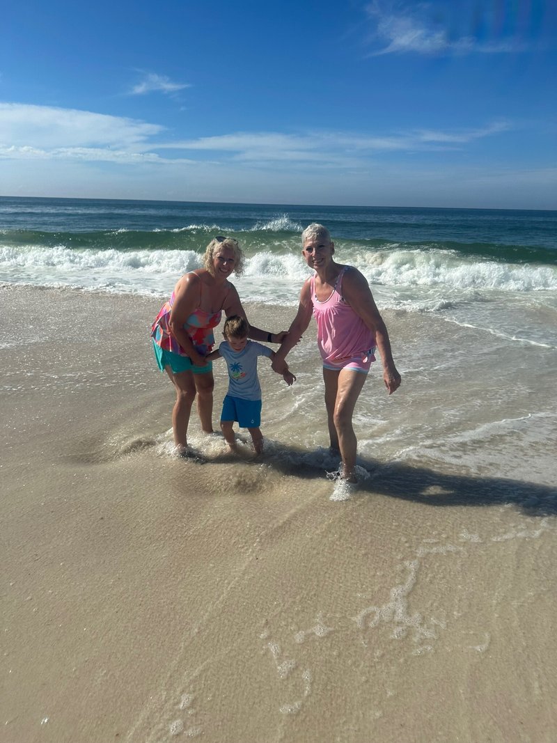 Theresa Martin Battaglia - Photo 2