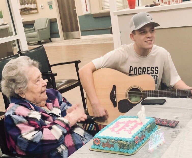 Betty Joyce Wigley - Photo 4