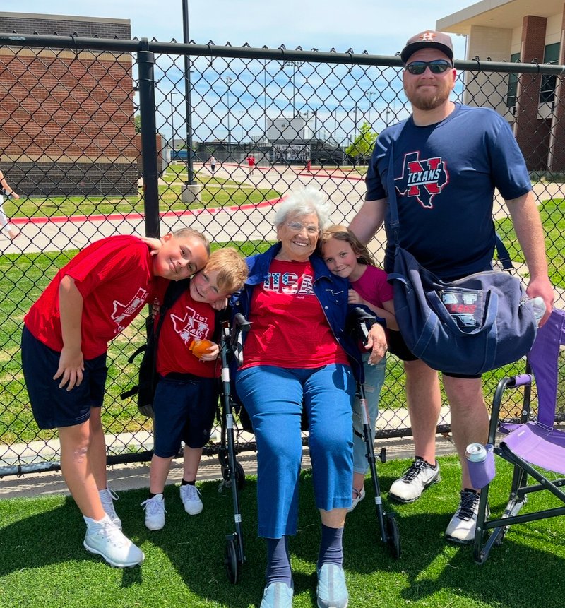 Sylvelyn Rose Mazzu Losack - Photo 6