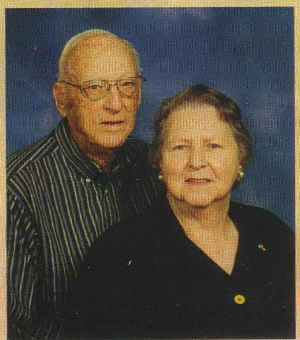 Joan Phillips - Photo 7