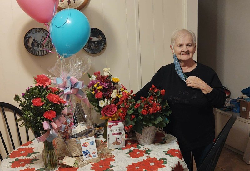 Sandra "Sandy" Hollis - Photo 2