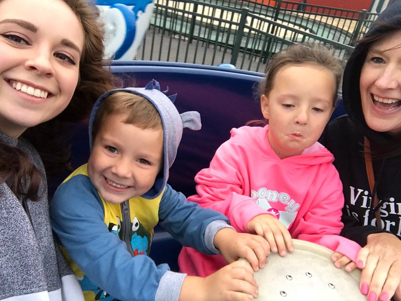 Stephenie Noble Schlett - Photo 8