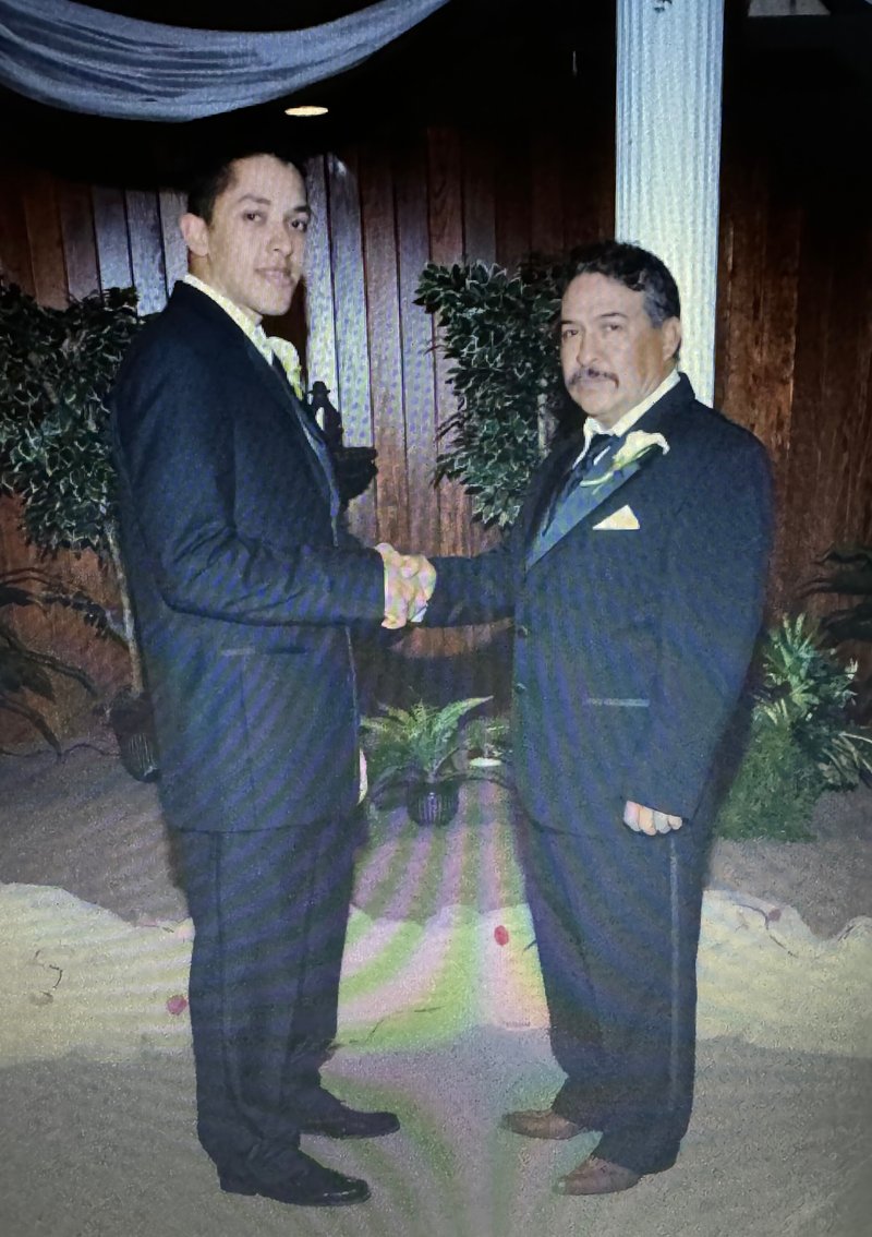 Victor Peres Murillo - Photo 3